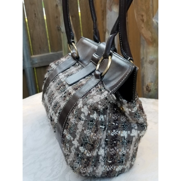 Lovely St. John Collection  Jacquard handbag - Picture 8 of 16